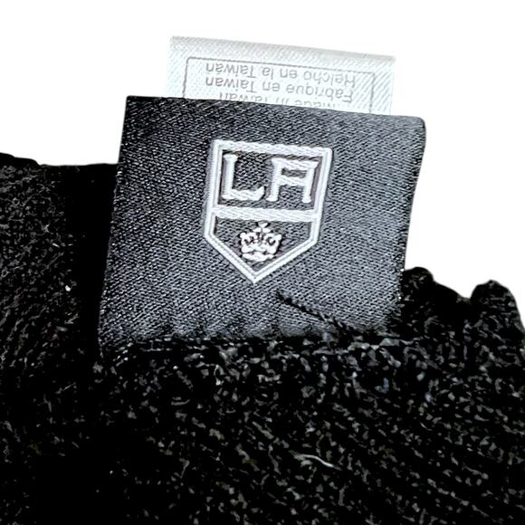 Adidas LA Kings NHL Hockey Acrylic Black & White Beanie Winter Hat OS - Picture 4 of 4